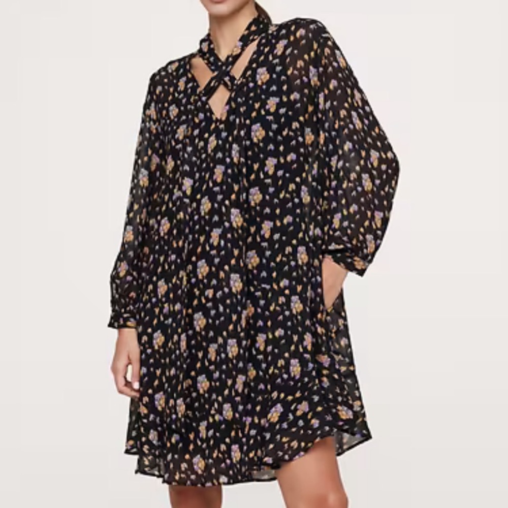 NWT Banana Republic Georgette Cross-Tie Trapeze Dress Black Floral Size Medium